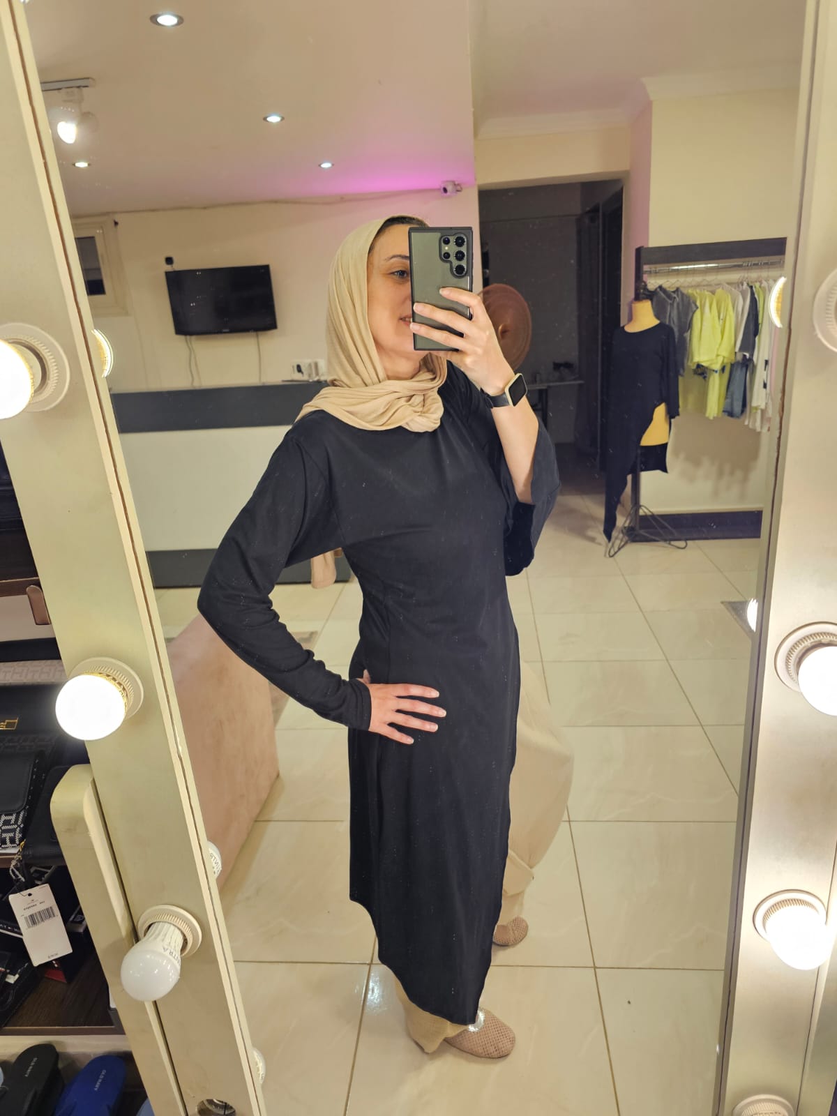 Twist Black Top