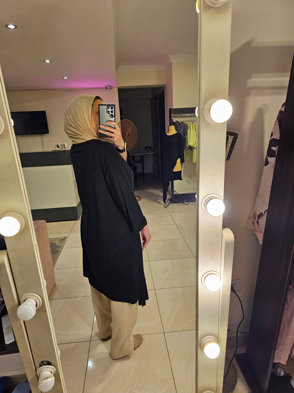 High low Black Top