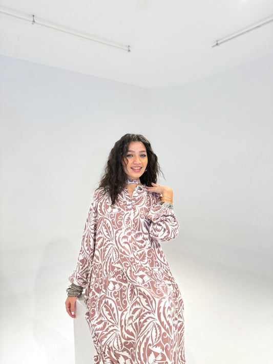 Ruffles Dress in Mocha & White