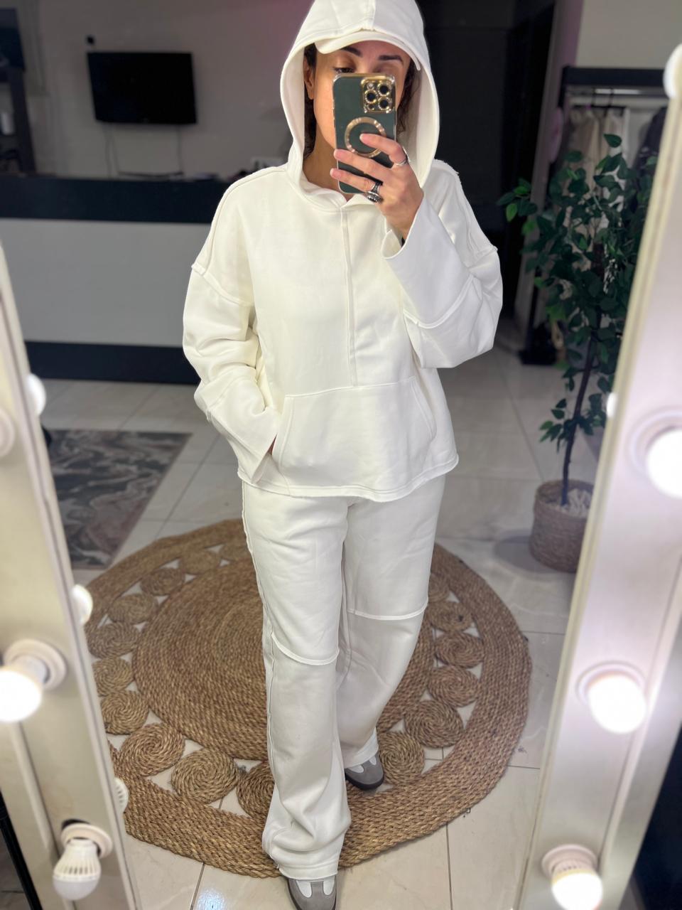 Melton  Set with Pocket