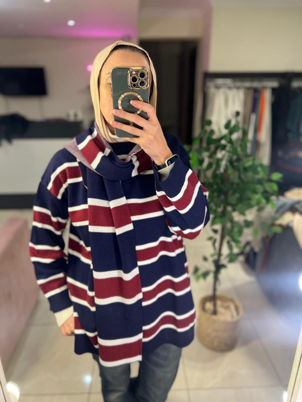 Striped pullover with matching scarf