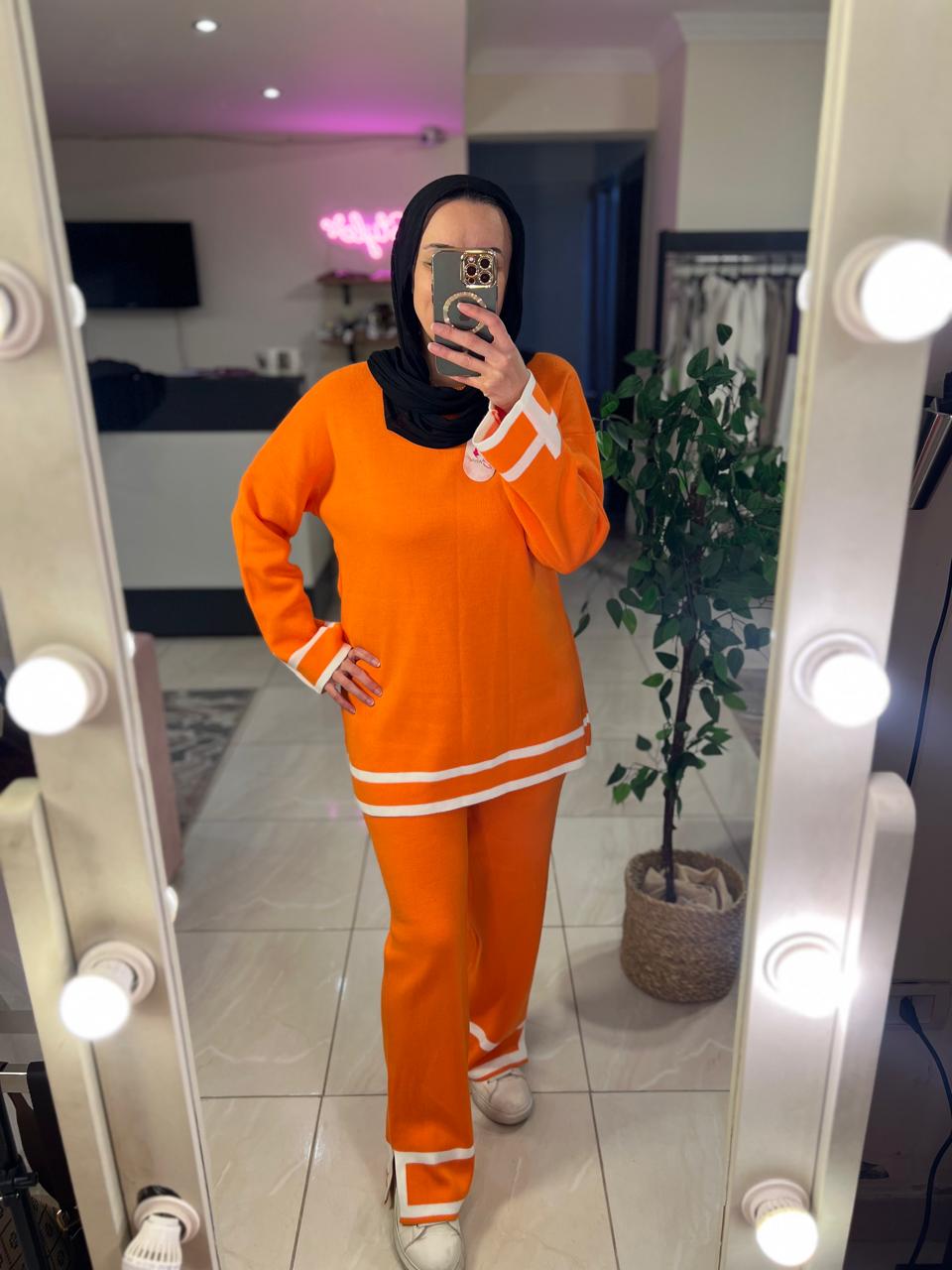 Orange wool set